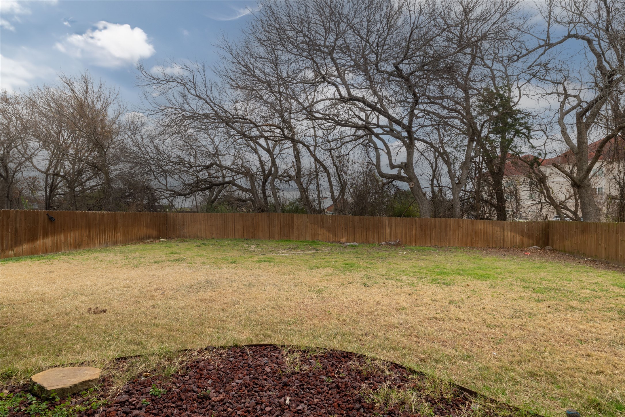 1324 Elise Cedar Hill TX 75104