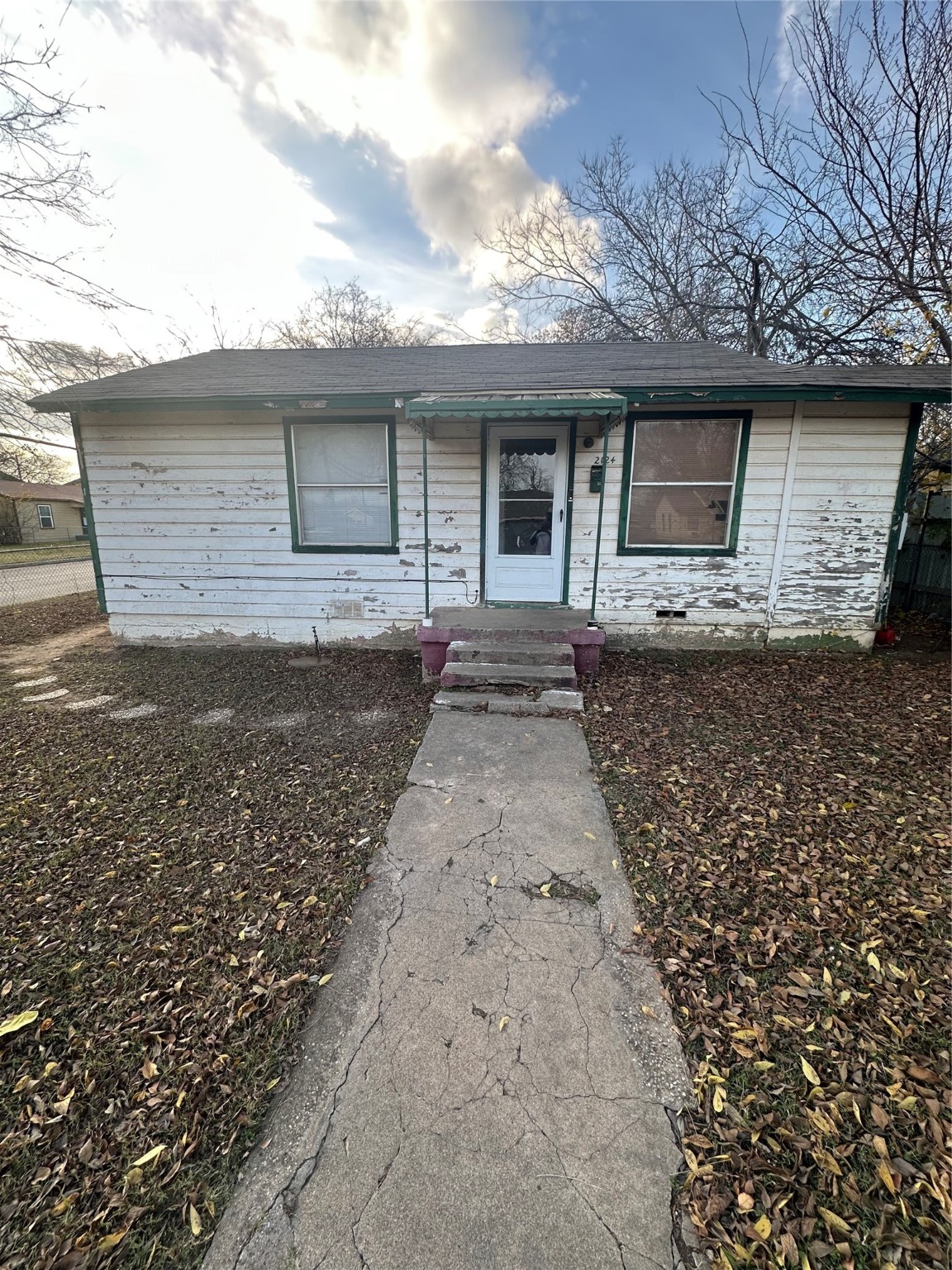 2124 Ash Crescent Street Fort Worth TX 76104