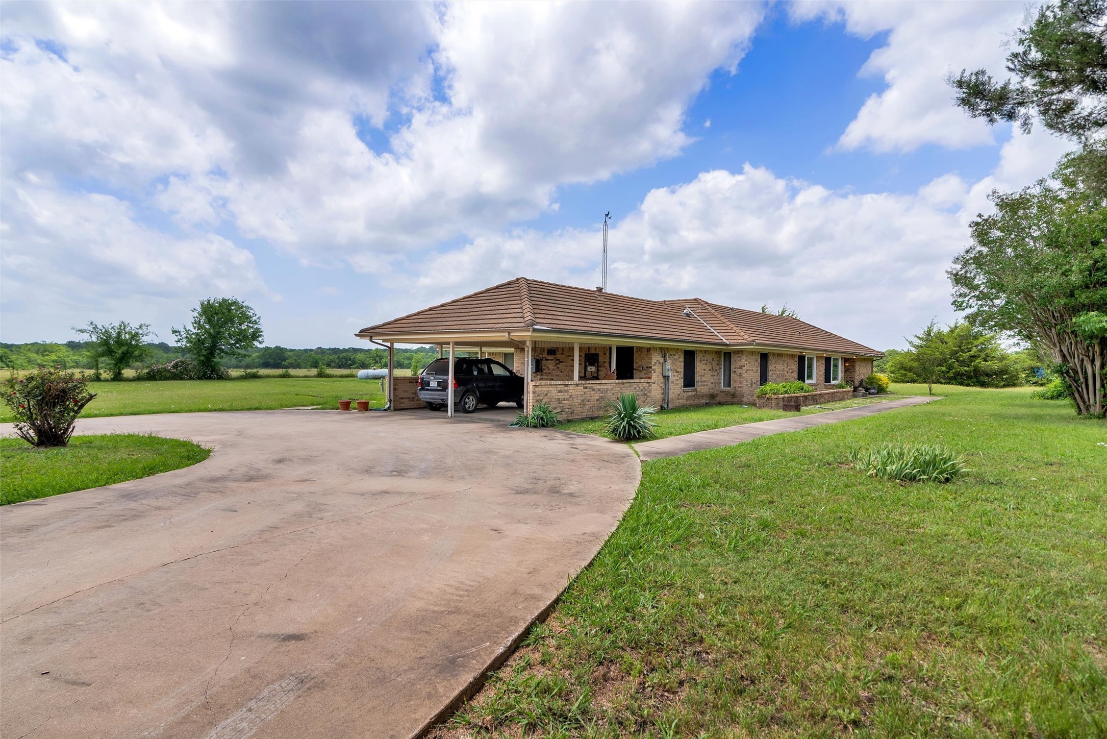 8560 County Road 513 Anna TX 75409