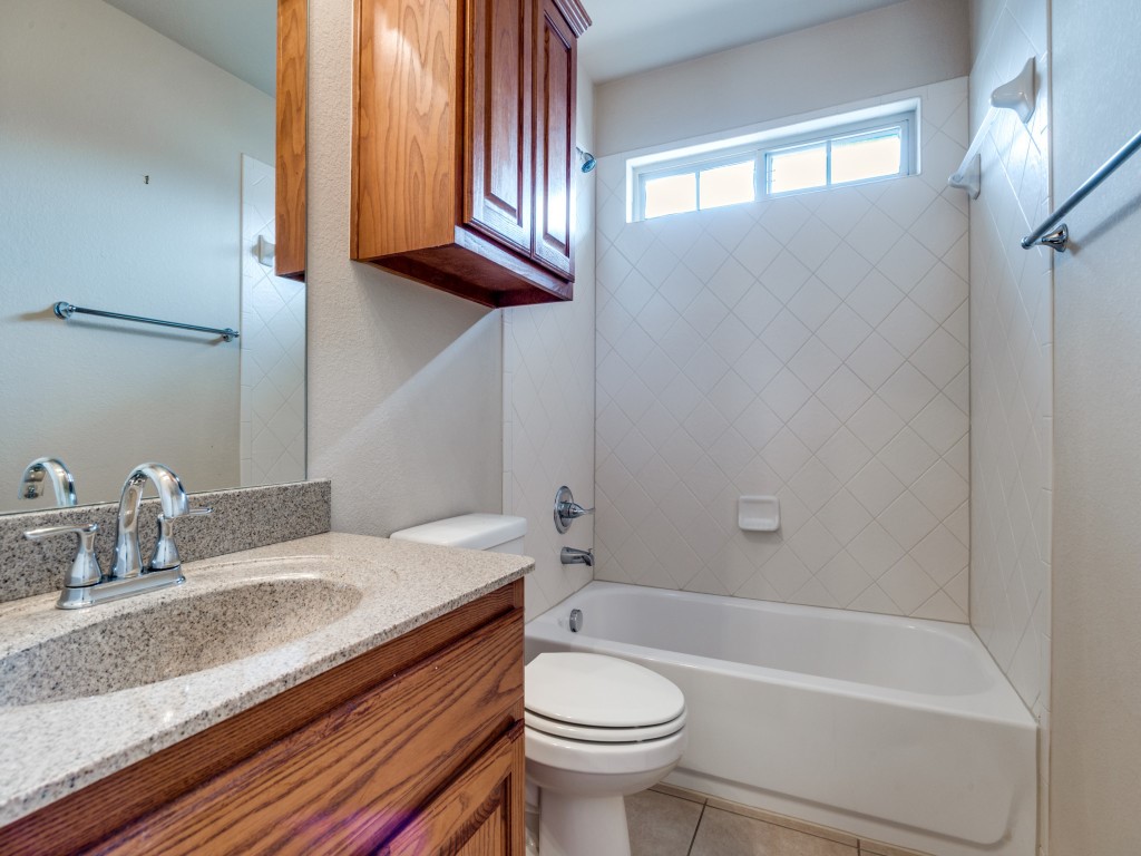 1222 Oak Hill Lane Murphy TX 75094