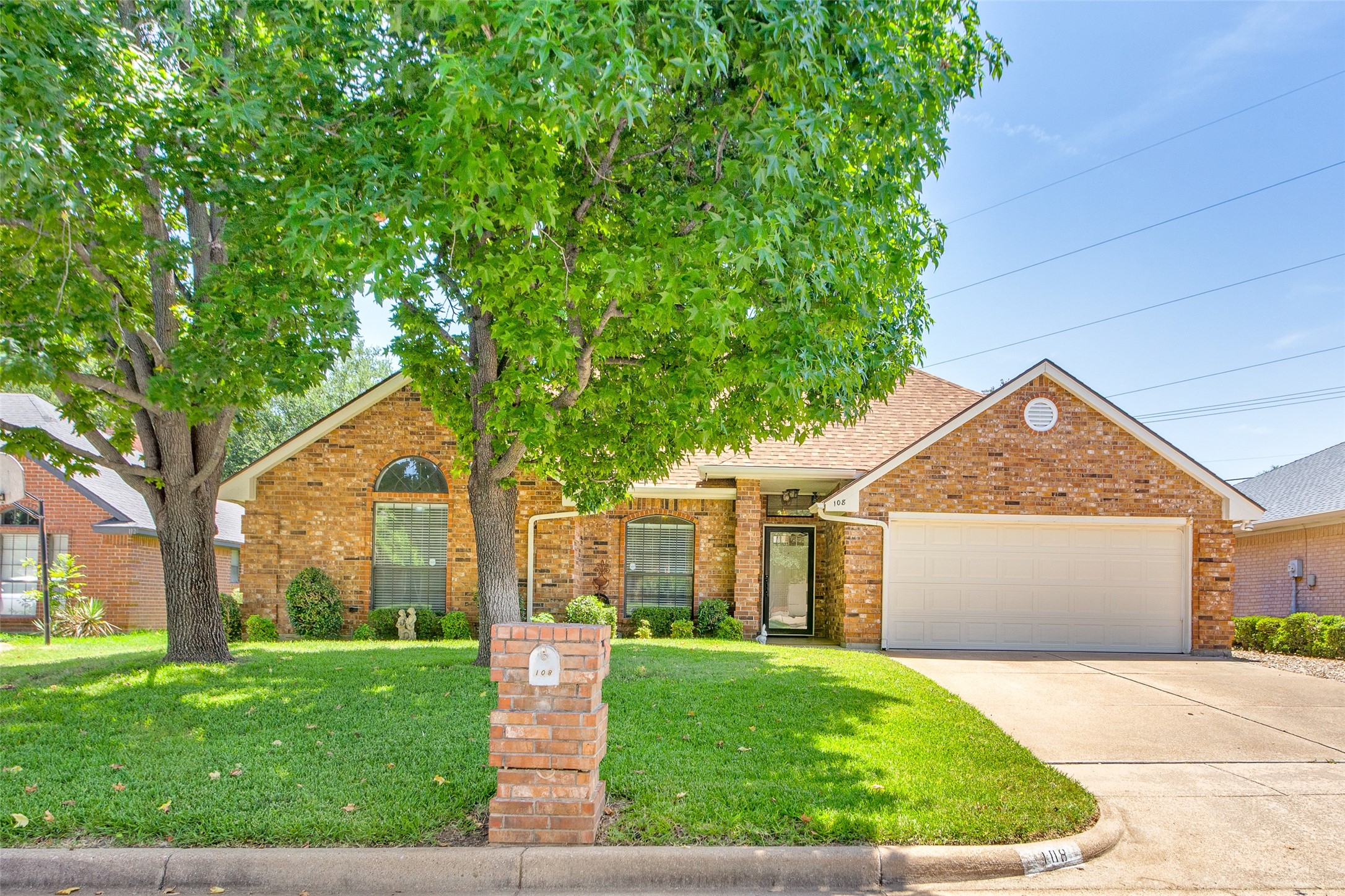 108 Sunny Meadows Drive Burleson TX 76028