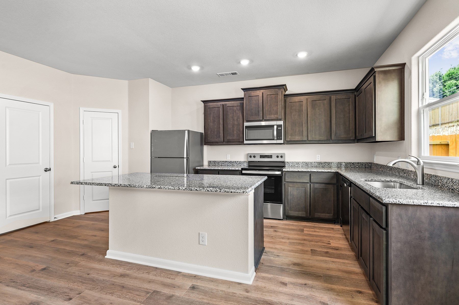 6307 Crosswood Lane Dallas TX 75241