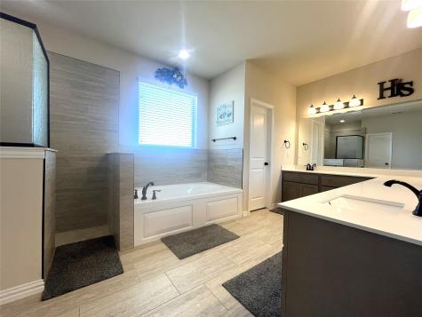460 Tristin Lane Waxahachie TX 75167