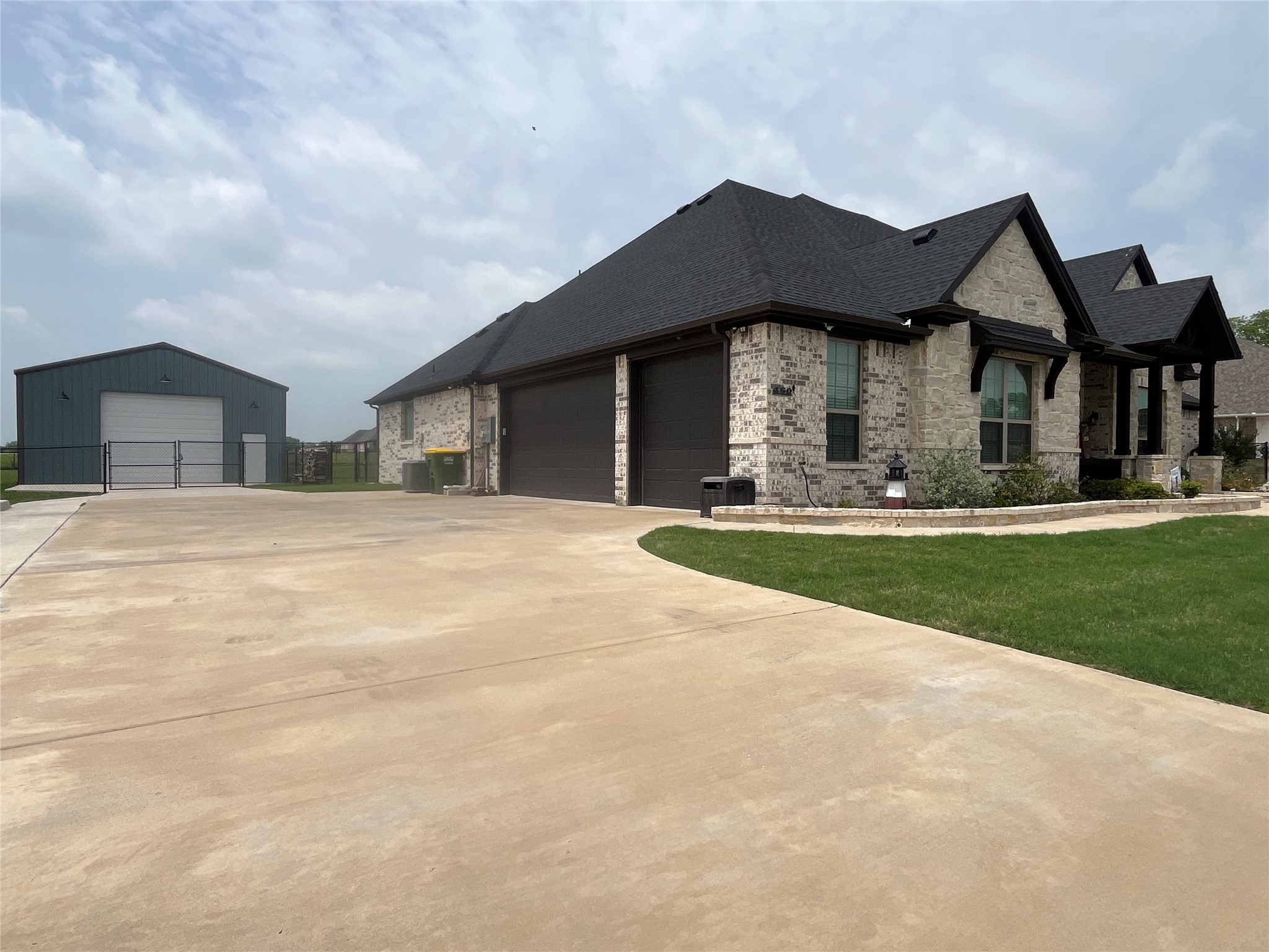 460 Tristin Lane Waxahachie TX 75167