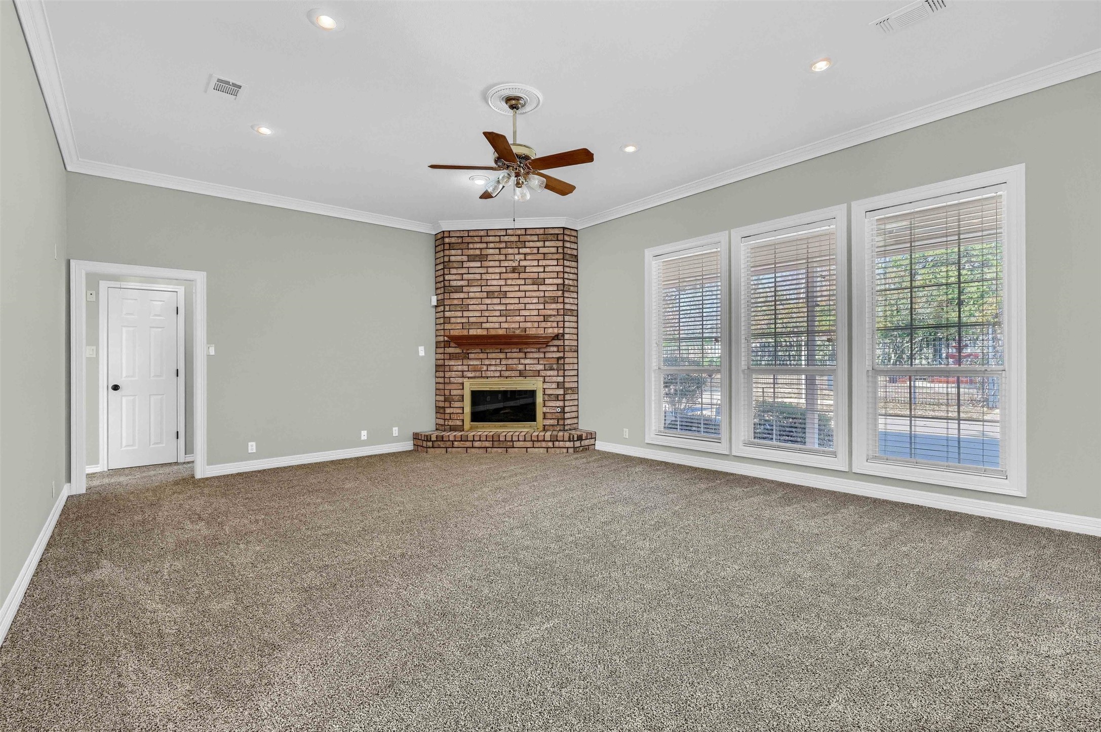 7 Ambassador Court Denison TX 75020