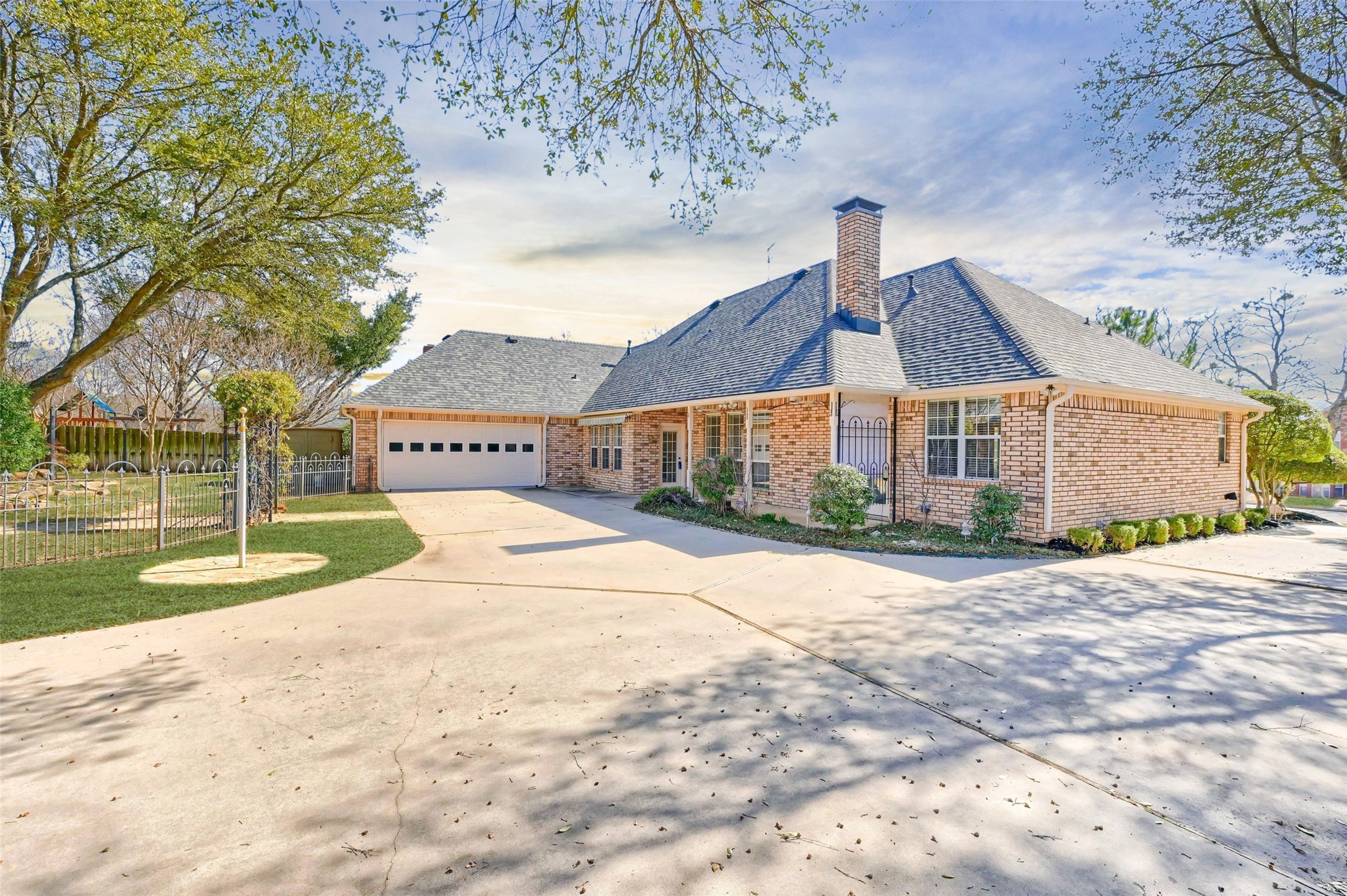7 Ambassador Court Denison TX 75020