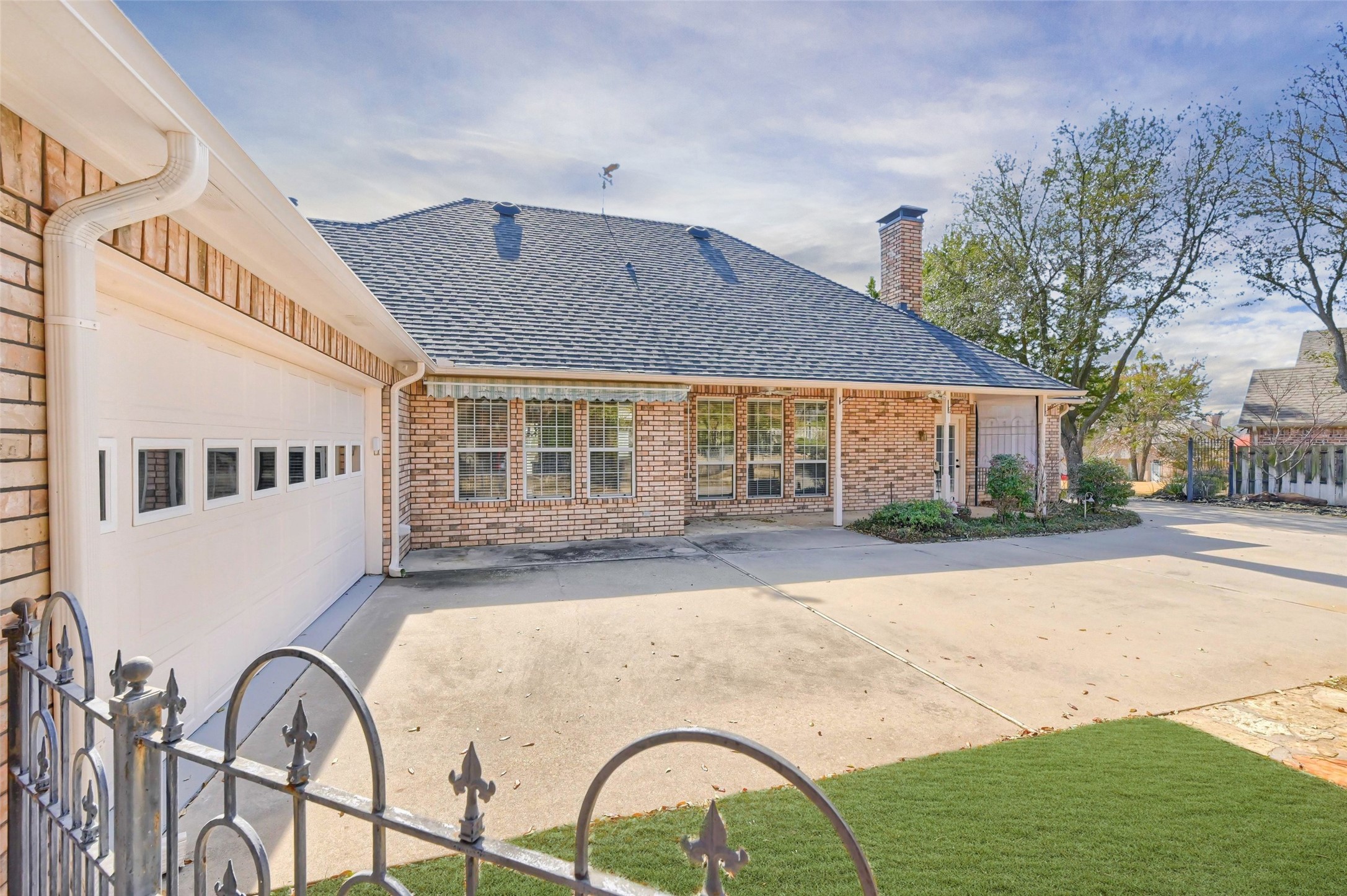 7 Ambassador Court Denison TX 75020