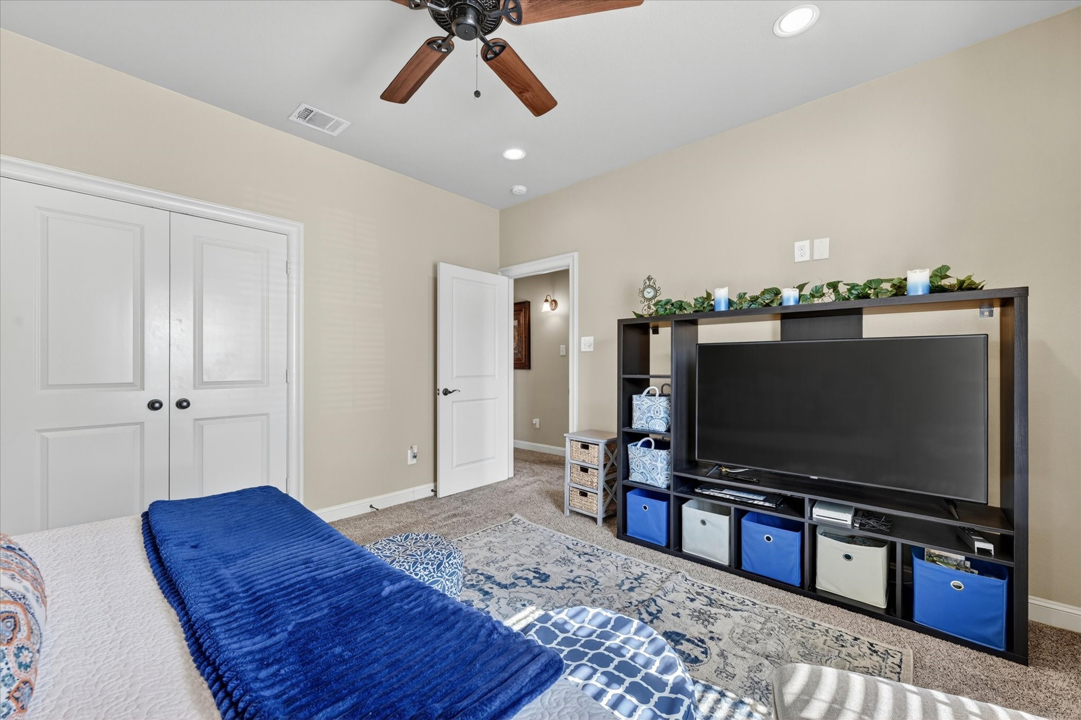 732 Forest Creek Desoto TX 75115