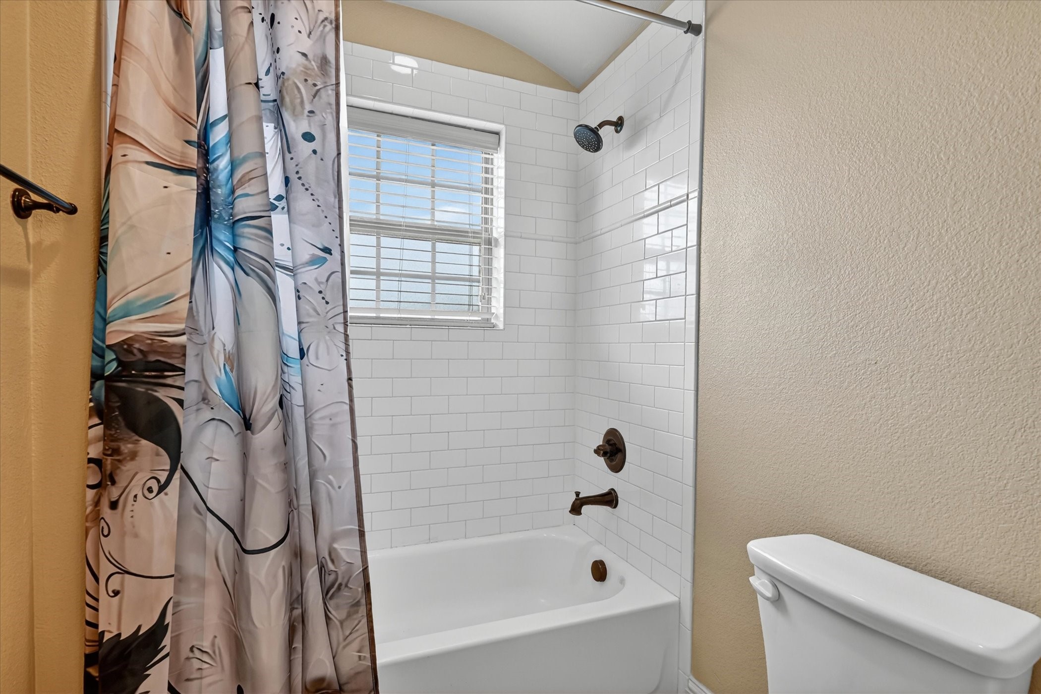 732 Forest Creek Desoto TX 75115
