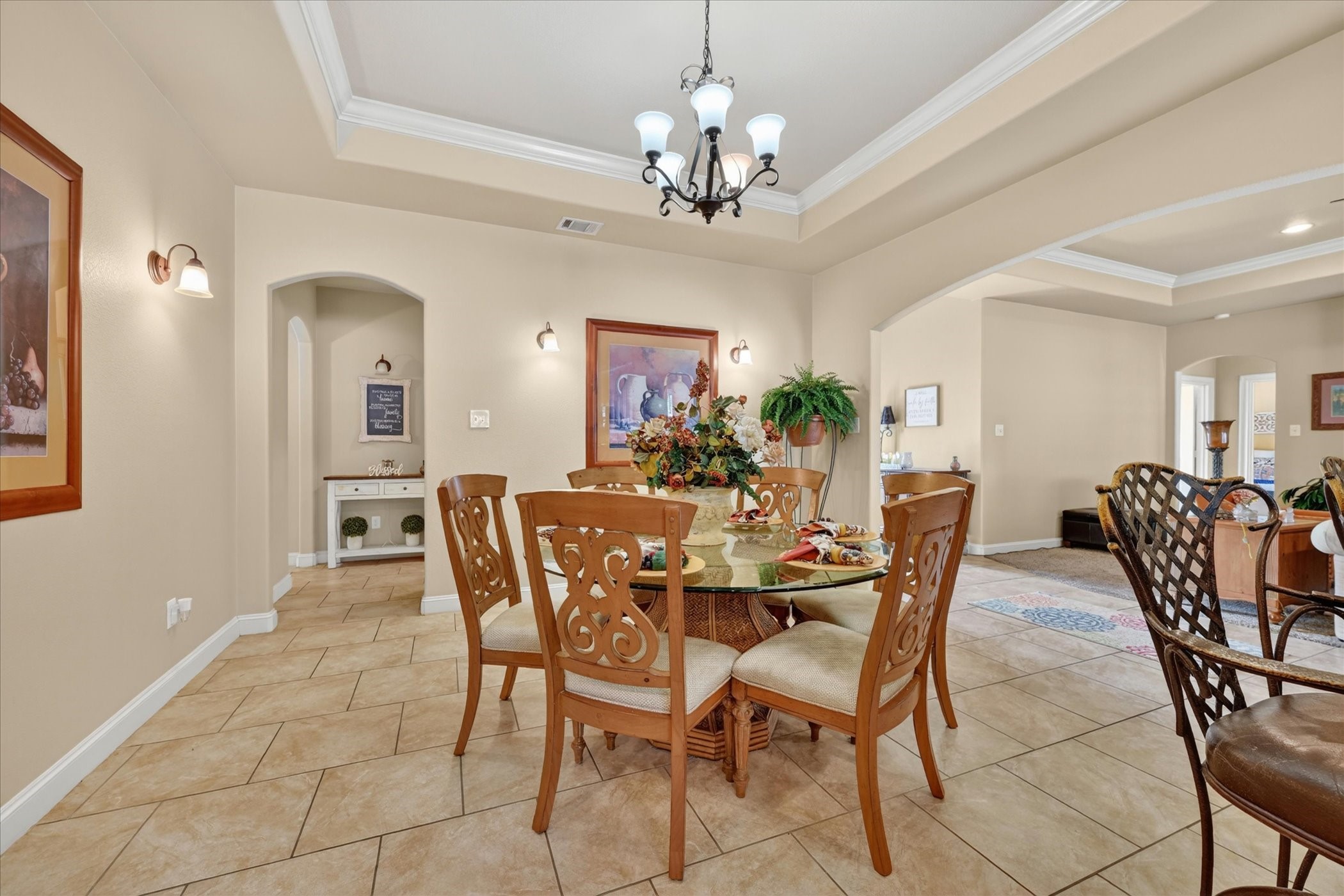 732 Forest Creek Desoto TX 75115