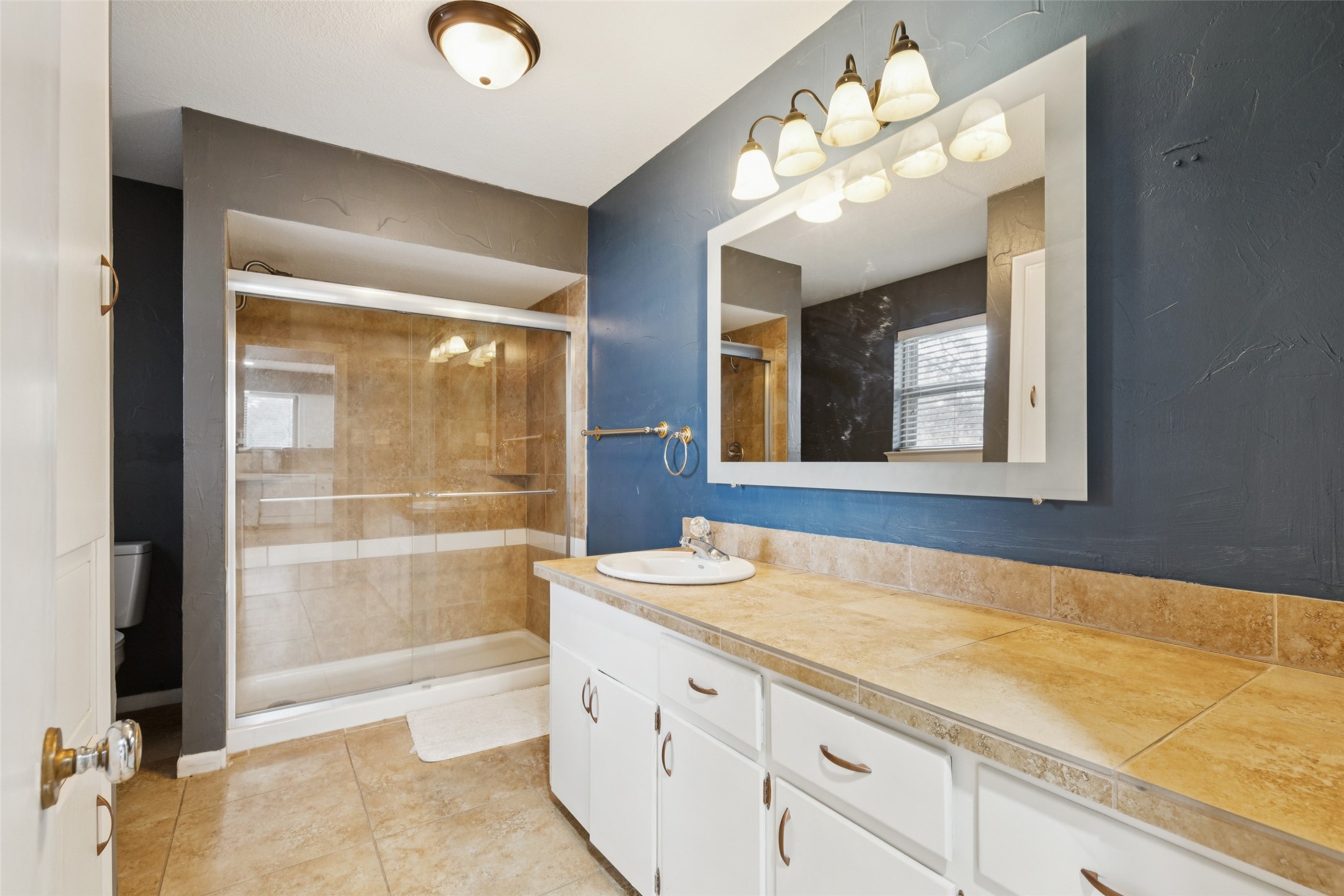 102 Woodland Drive Highland Village TX 75077