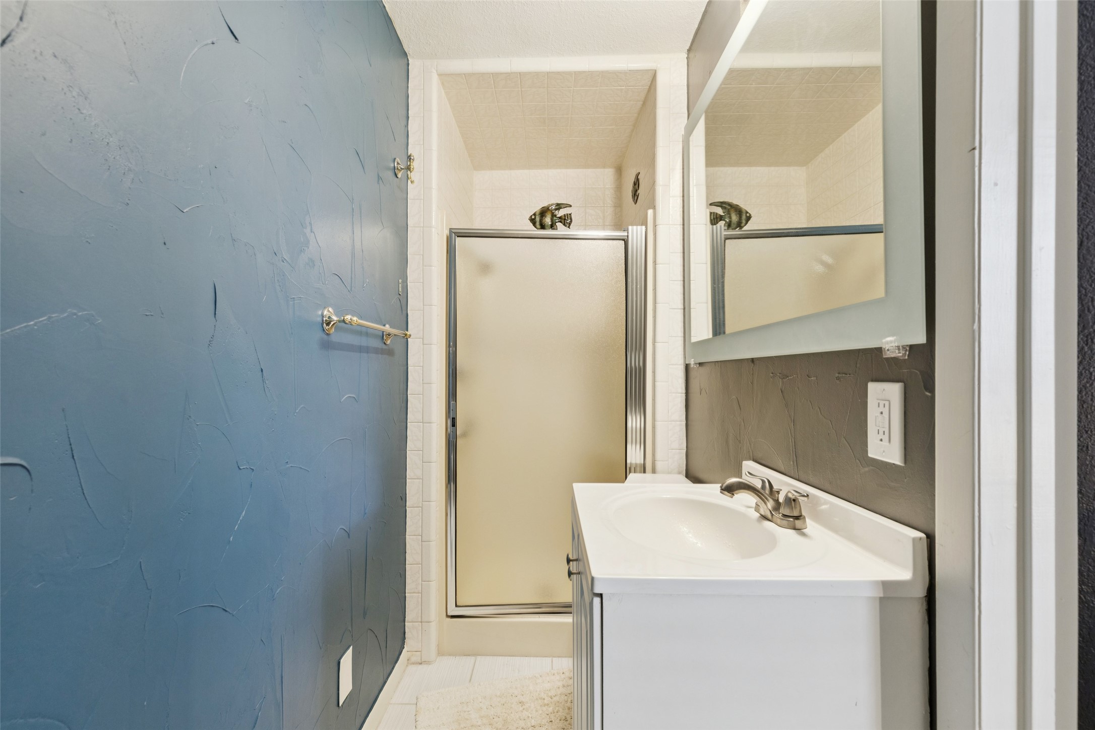 102 Woodland Drive Highland Village TX 75077
