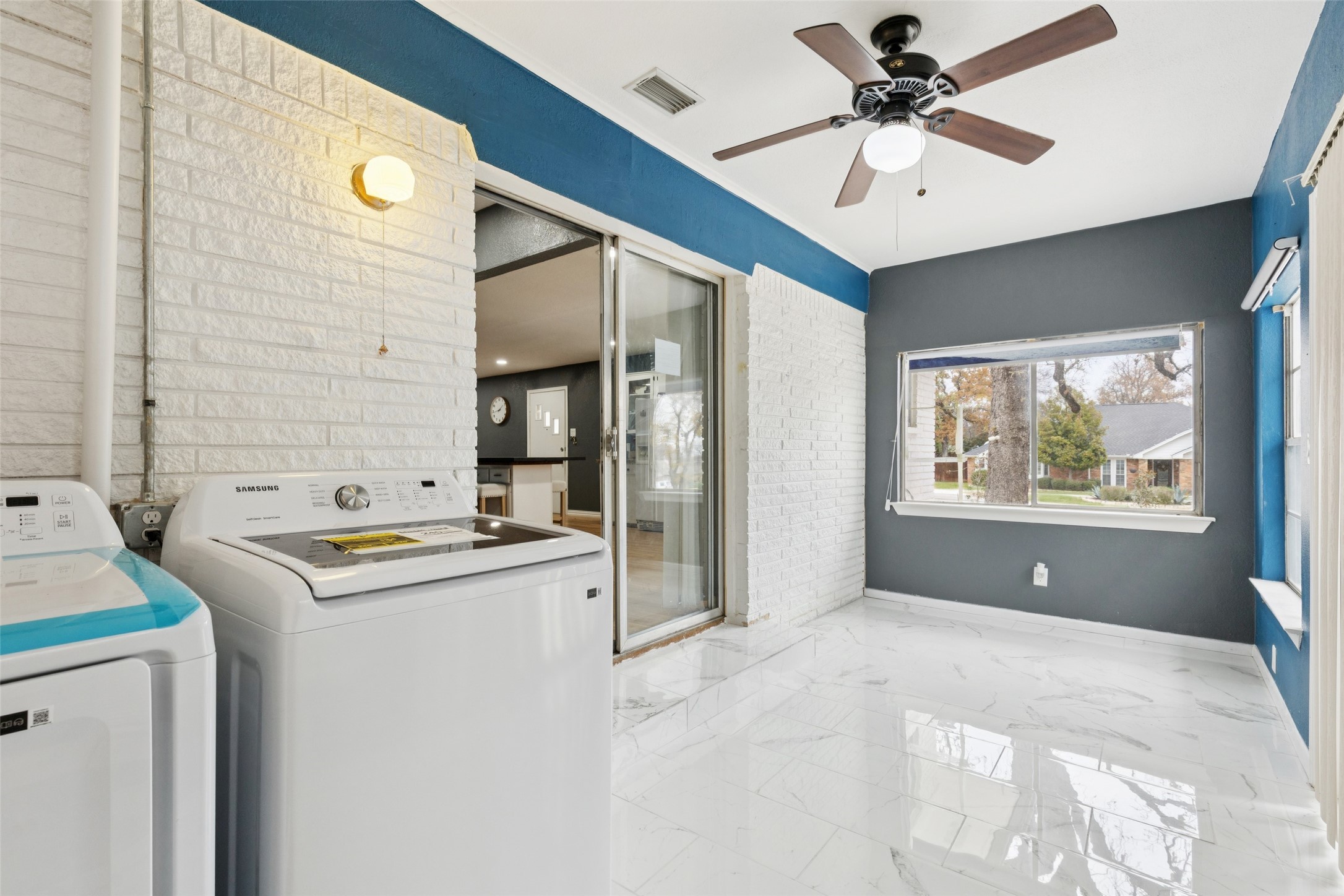 102 Woodland Drive Highland Village TX 75077