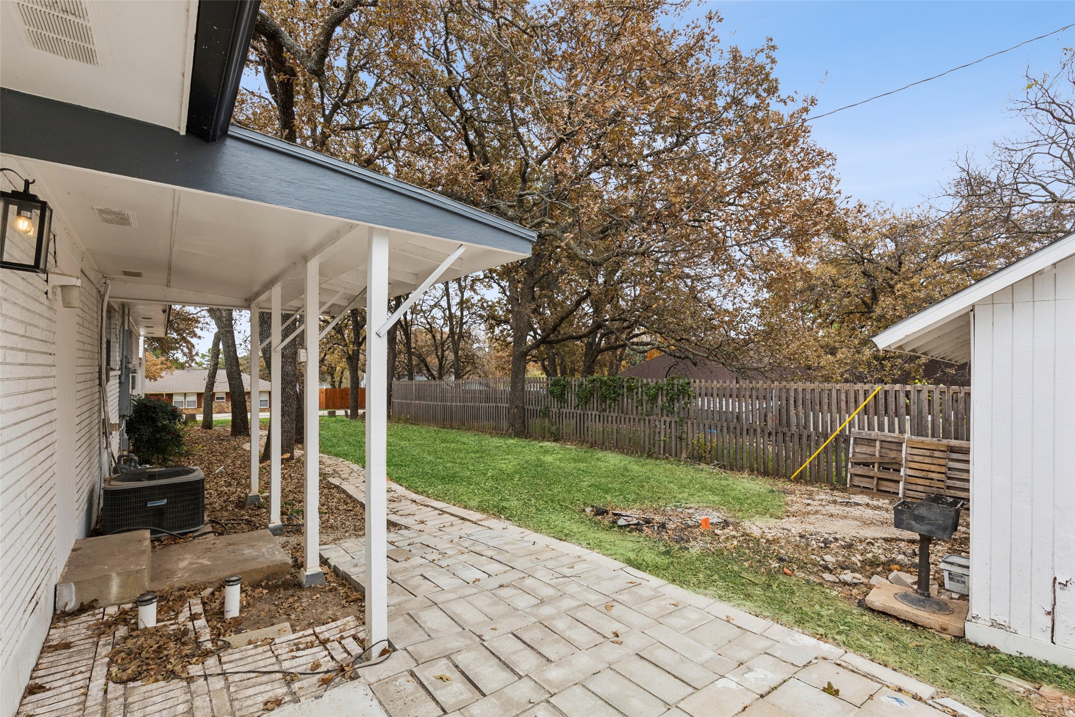 102 Woodland Drive Highland Village TX 75077
