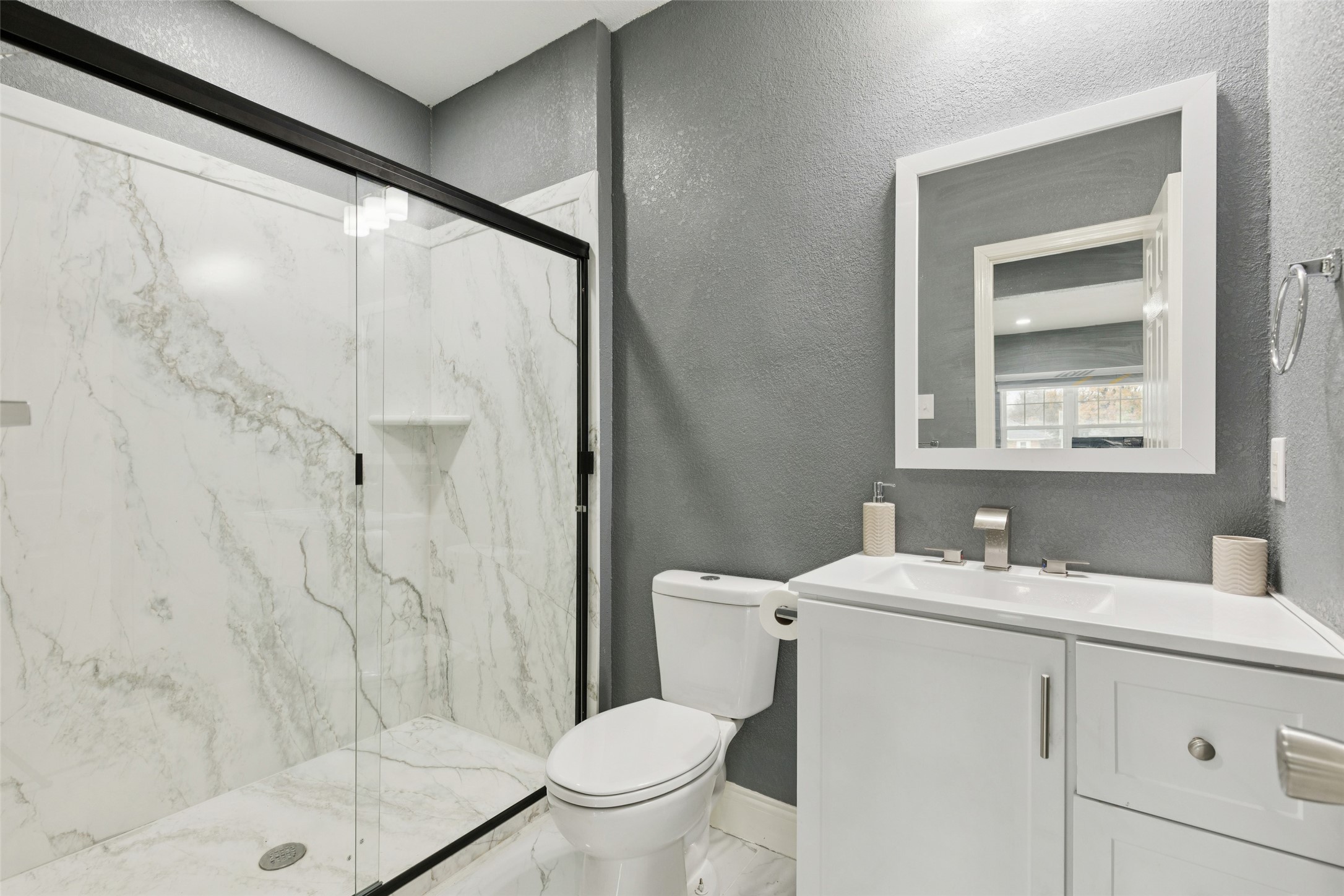 102 Woodland Drive Highland Village TX 75077