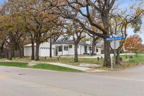 102 Woodland Drive Highland Village TX 75077