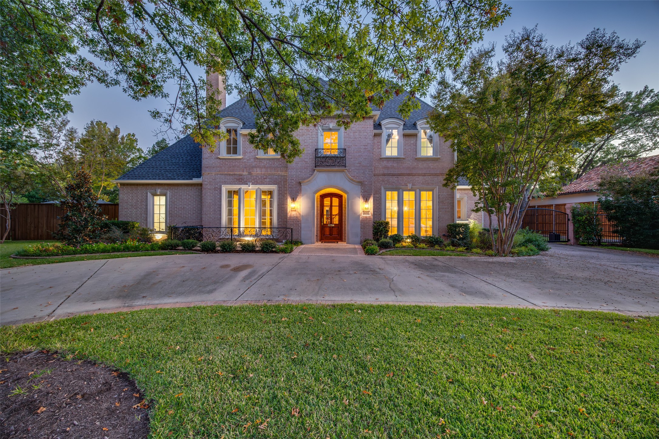 6242 Joyce Way Dallas TX 75225