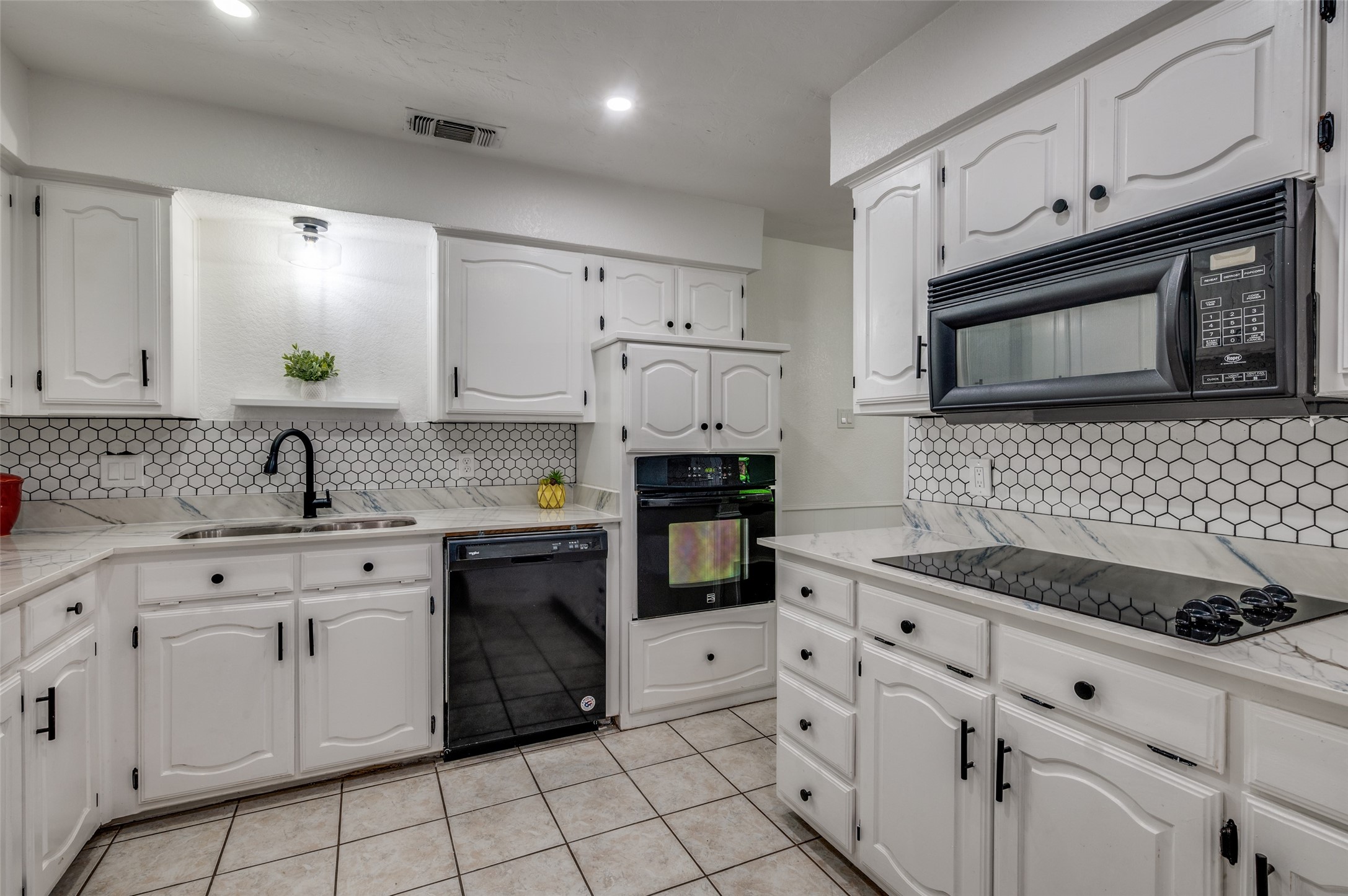 402 Country Meadow Drive Mansfield TX 76063