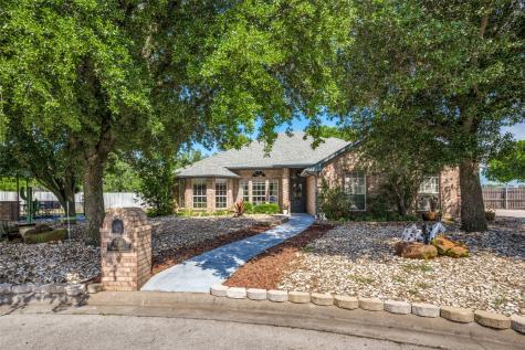 1206 W Hawk Circle Decatur TX 76234
