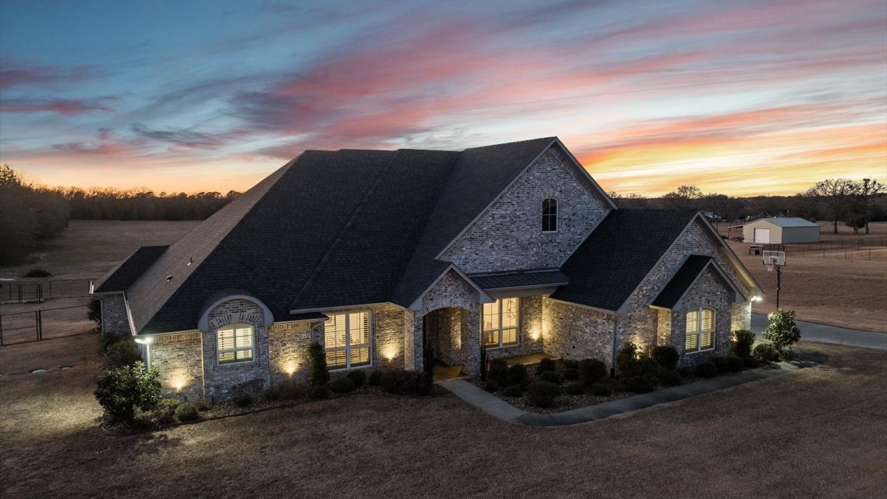 15631 Stallion Lake Boulevard Lindale TX 75771
