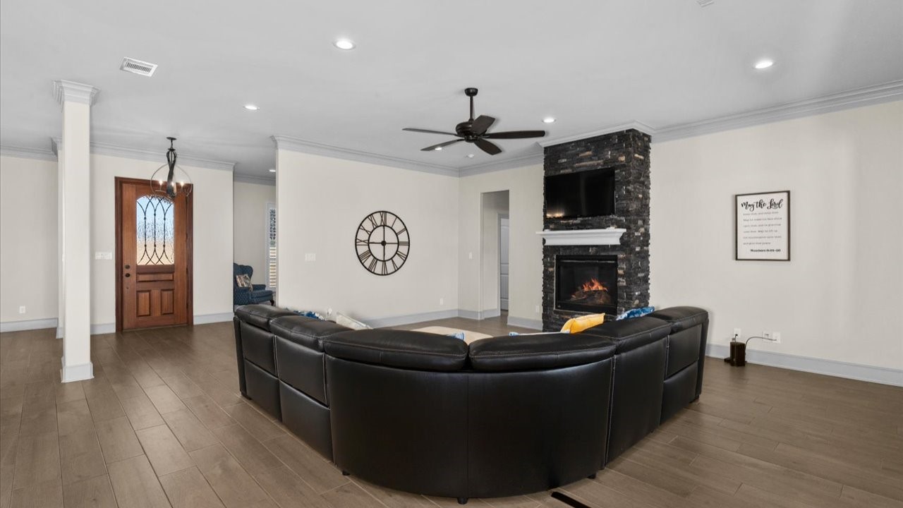 15631 Stallion Lake Boulevard Lindale TX 75771