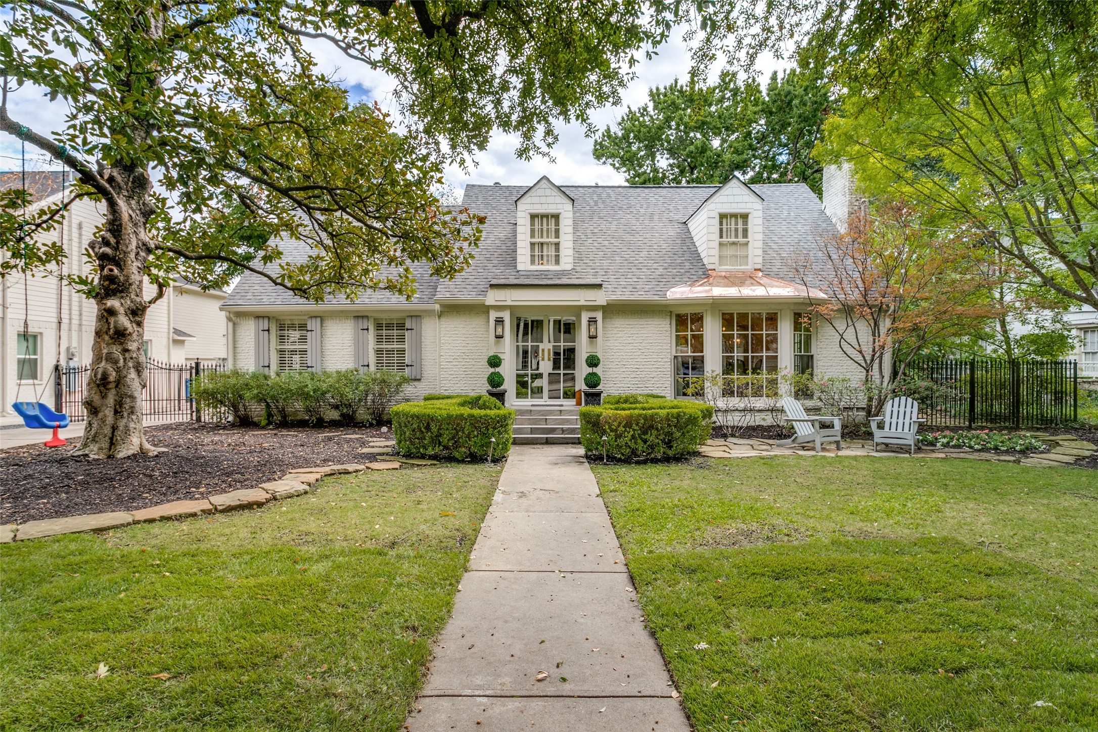 5542 Montrose Drive Dallas TX 75209