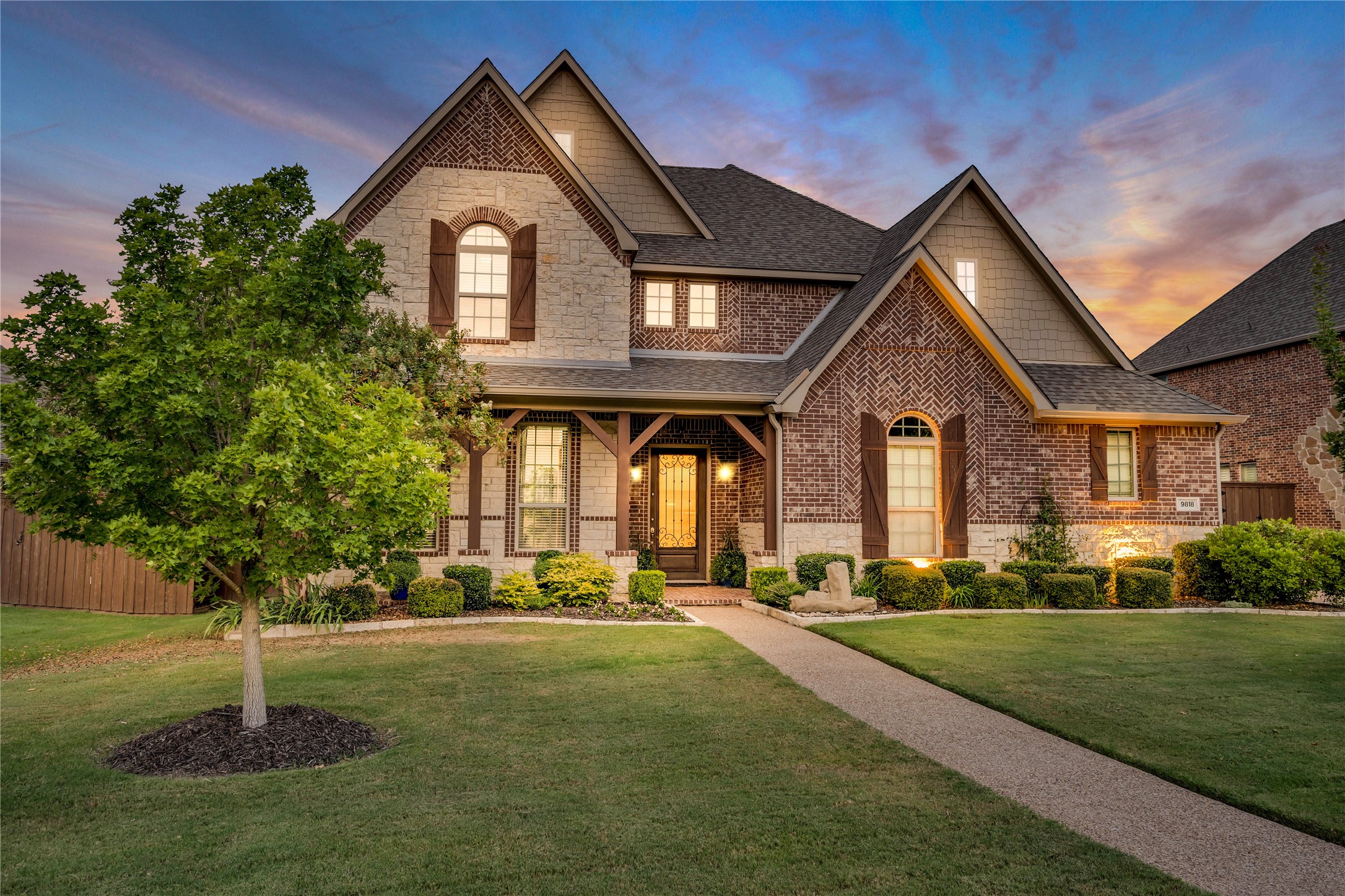 9818 Waters Lane Rowlett TX 75089