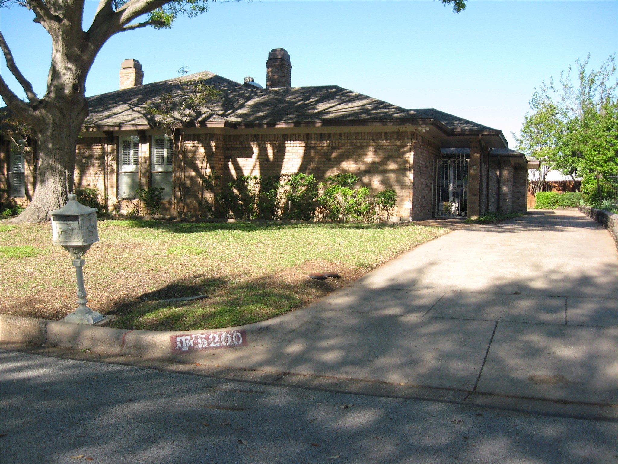 5200 Ledgestone Drive Fort Worth TX 76132