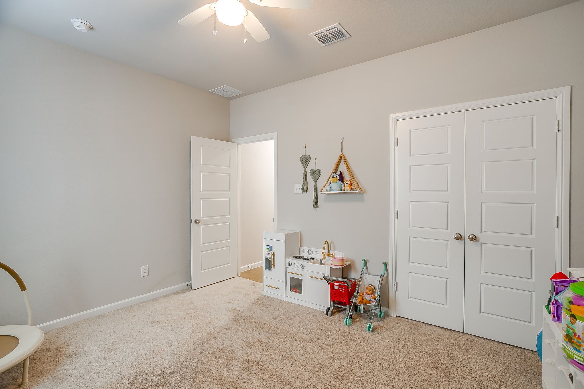 5709 Freeport Lane Fort Worth TX 76126