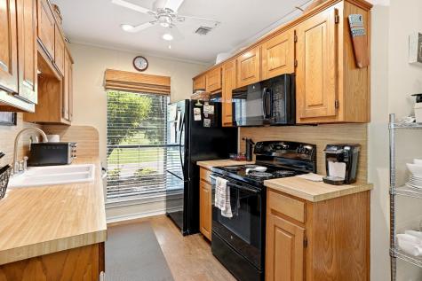 325 Lakewood Lane Pottsboro TX 75076