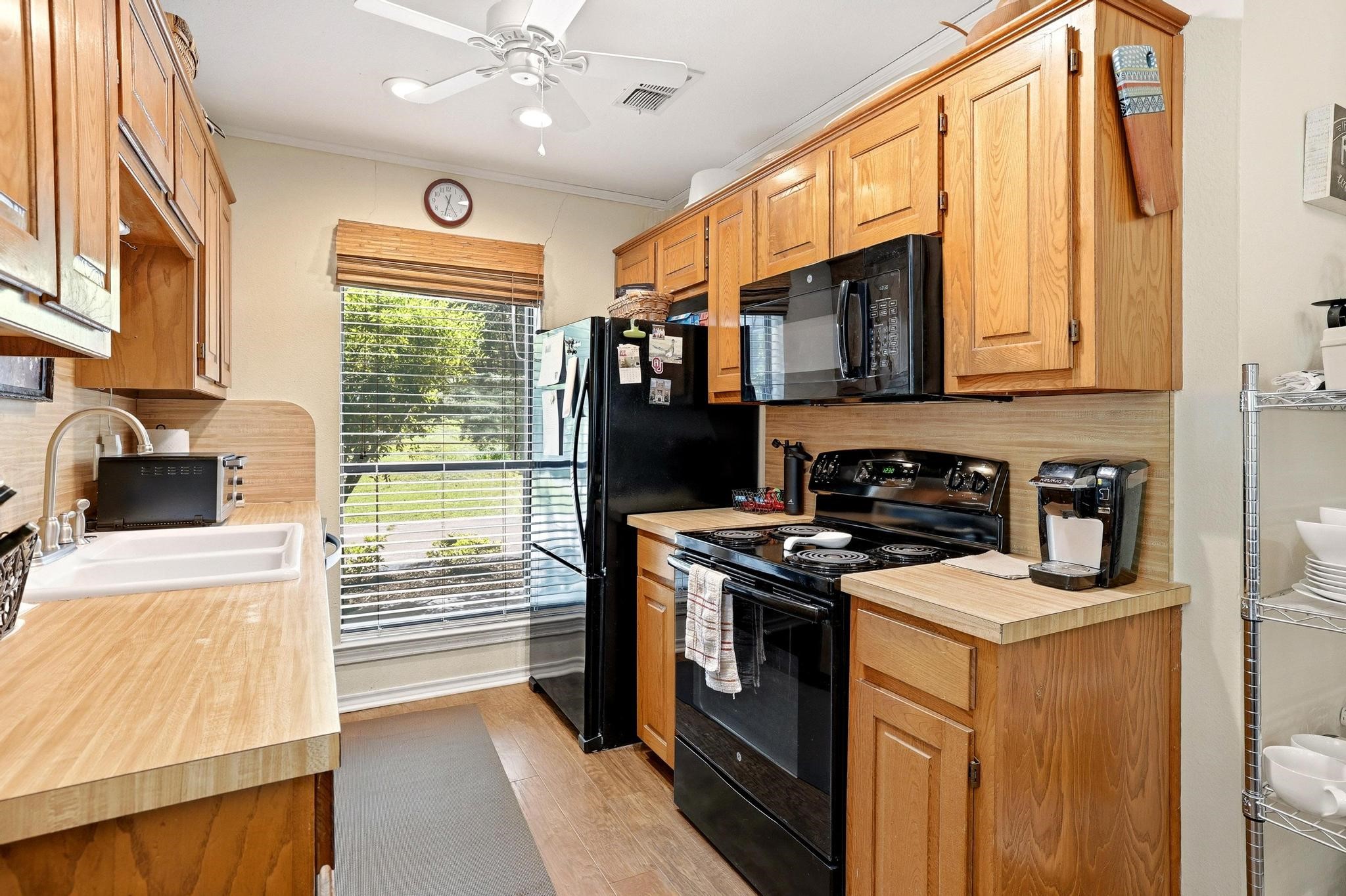 325 Lakewood Lane Pottsboro TX 75076