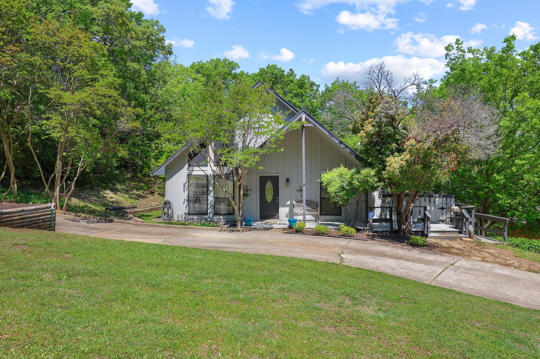 325 Lakewood Lane Pottsboro TX 75076