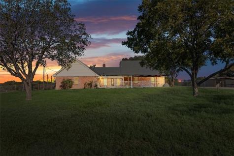 1370 Bays Road Axtell TX 76624