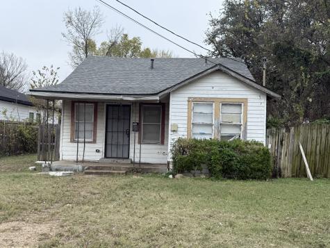 1418 E Overton Road Dallas TX 75216
