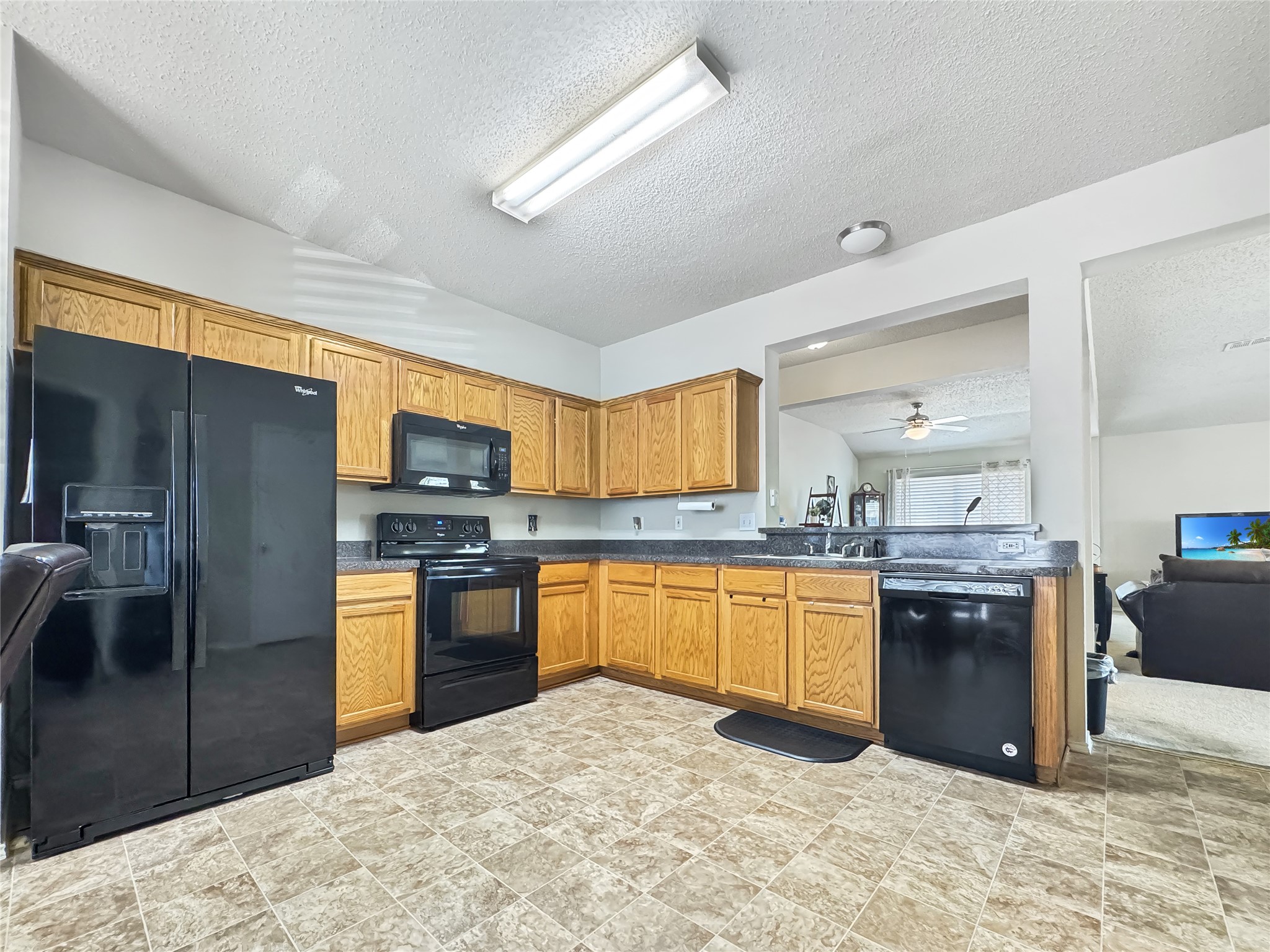 649 Canyon Place Desoto TX 75115