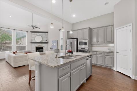 604 Warwick Boulevard Lewisville TX 75056