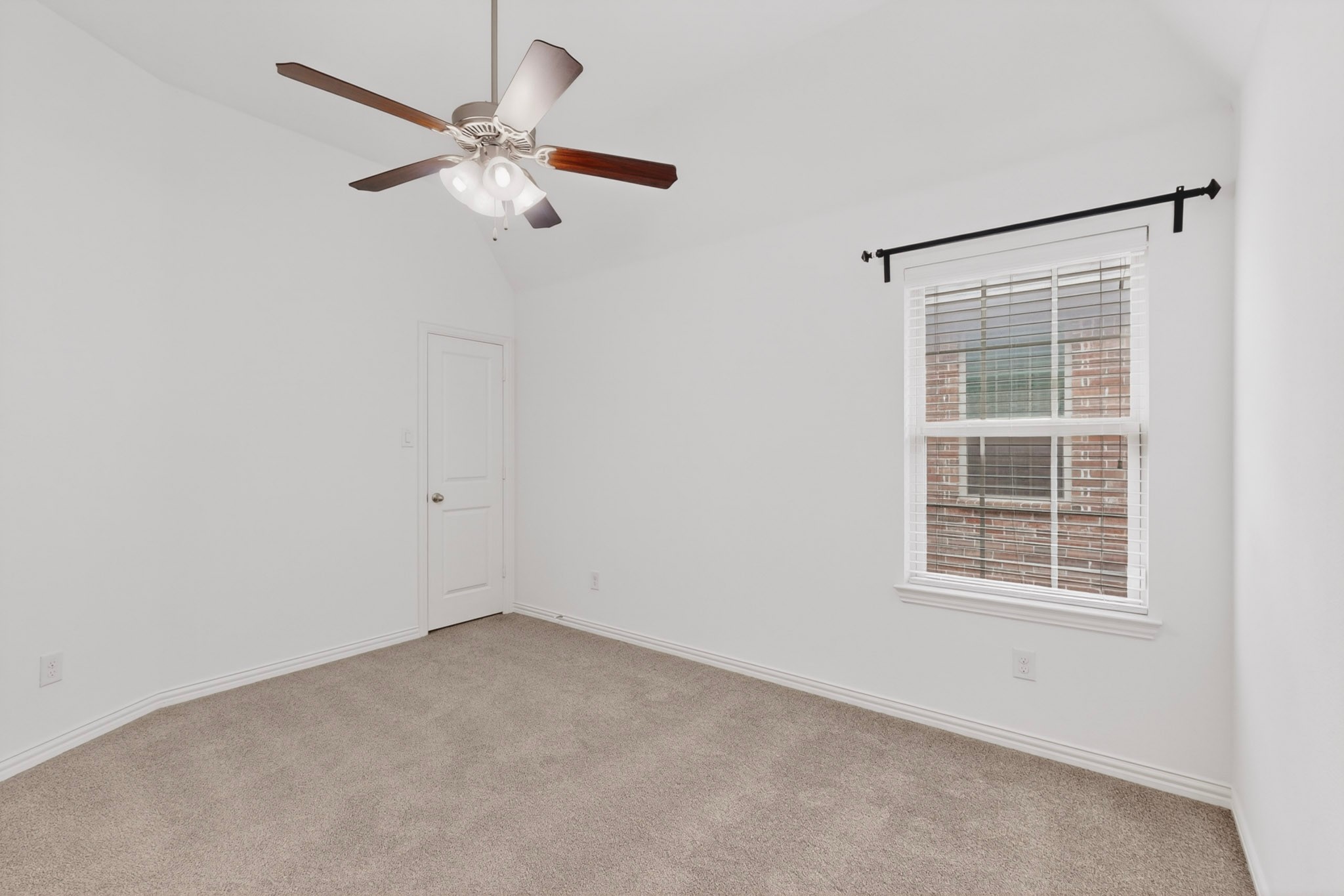 604 Warwick Boulevard Lewisville TX 75056