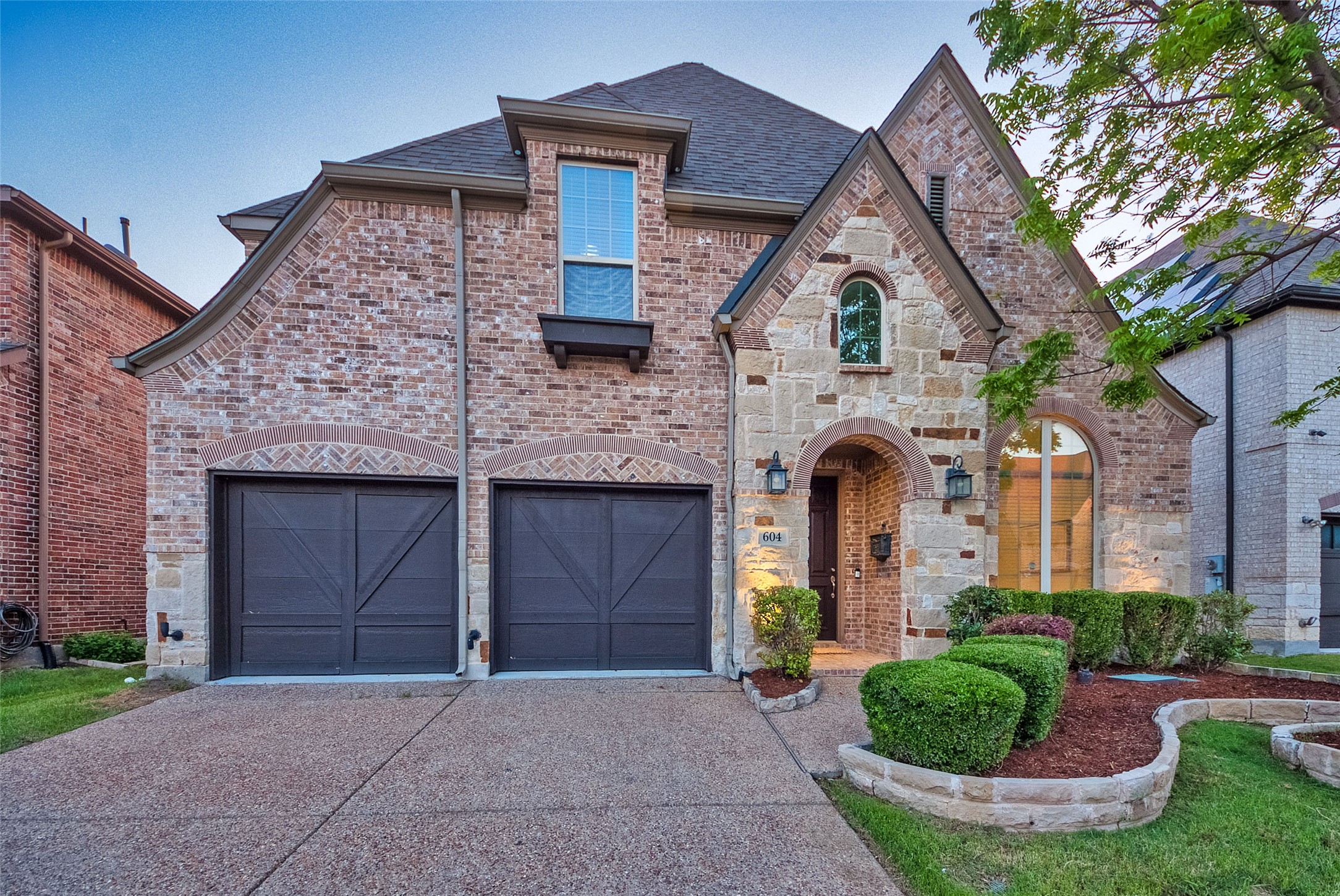 604 Warwick Boulevard Lewisville TX 75056