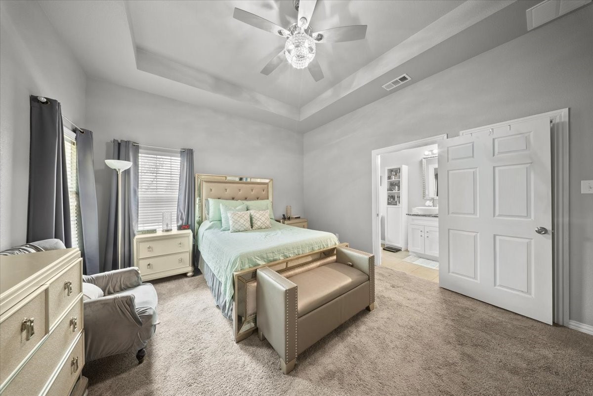 5312 Black Hawk Street Dallas TX 75212