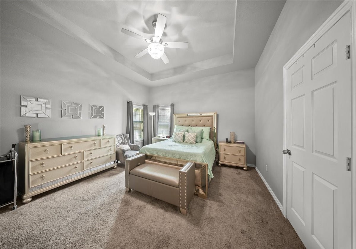 5312 Black Hawk Street Dallas TX 75212