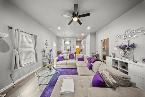 5312 Black Hawk Street Dallas TX 75212