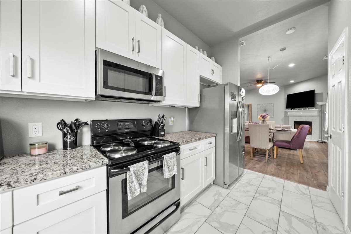 5312 Black Hawk Street Dallas TX 75212