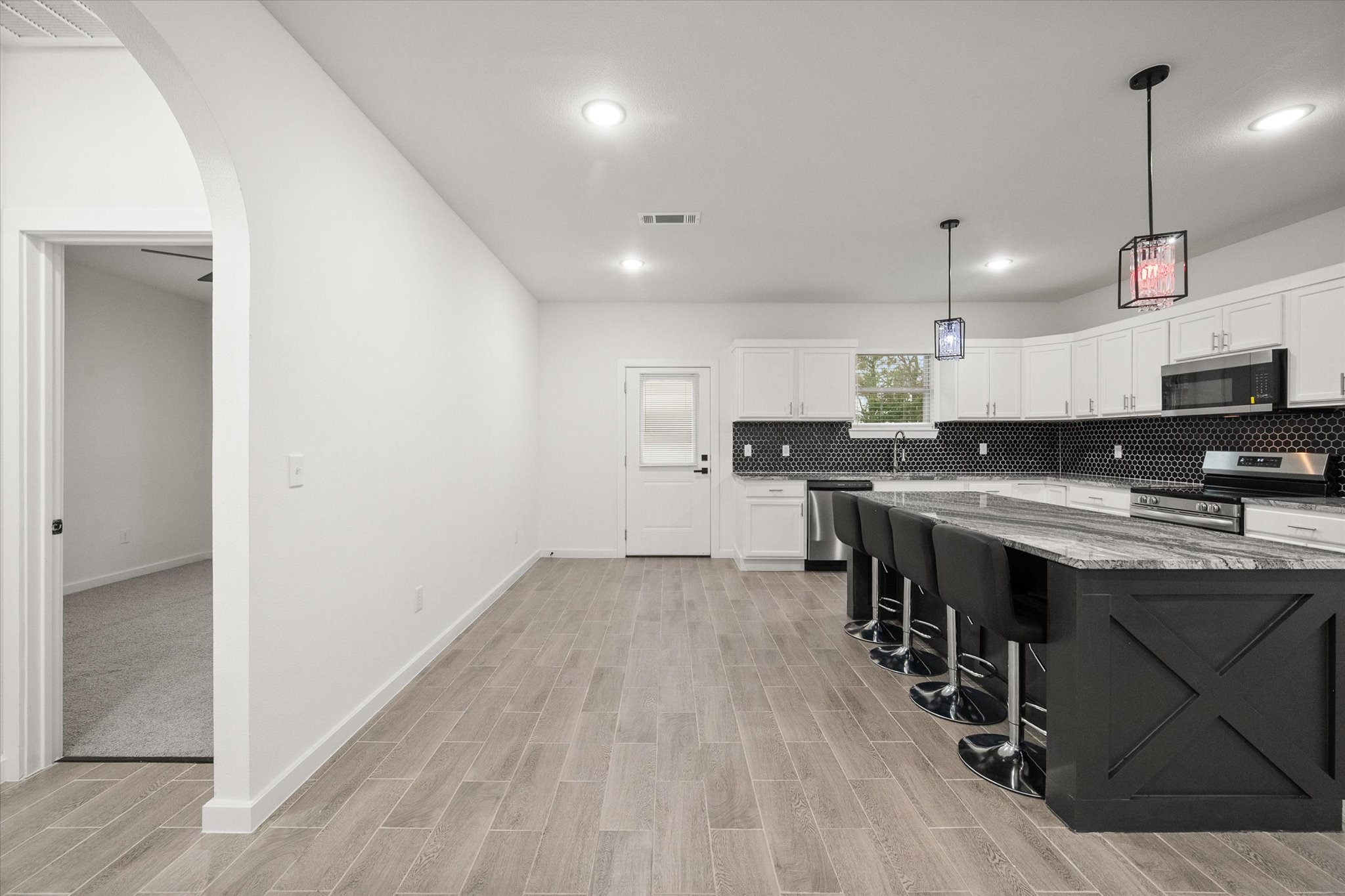 6771 NW County Road 1146 Barry TX 75102