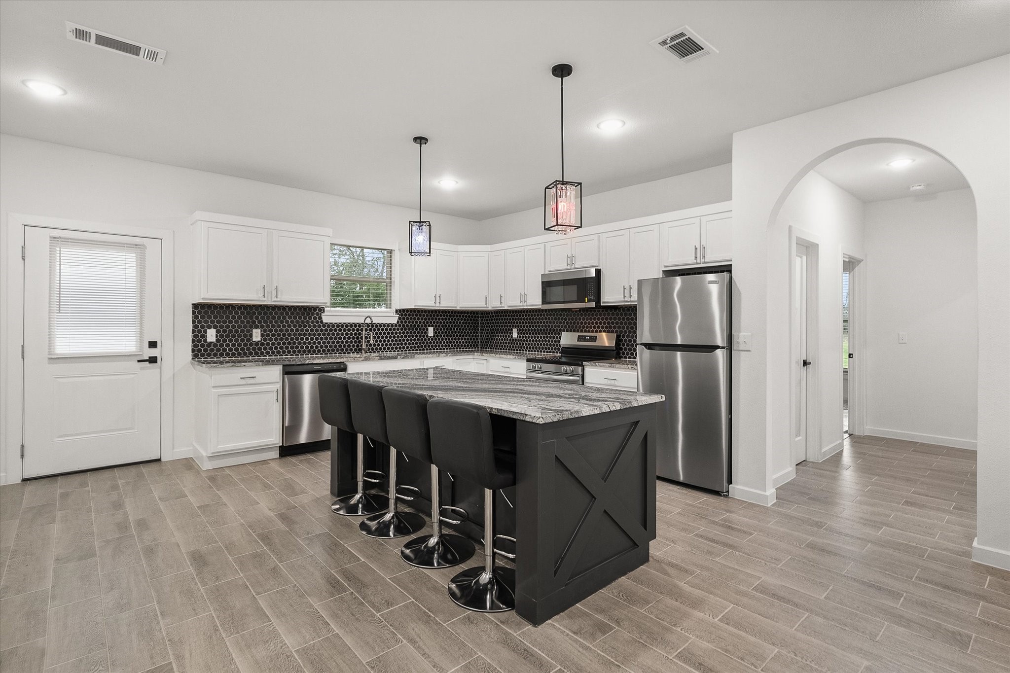 6771 NW County Road 1146 Barry TX 75102