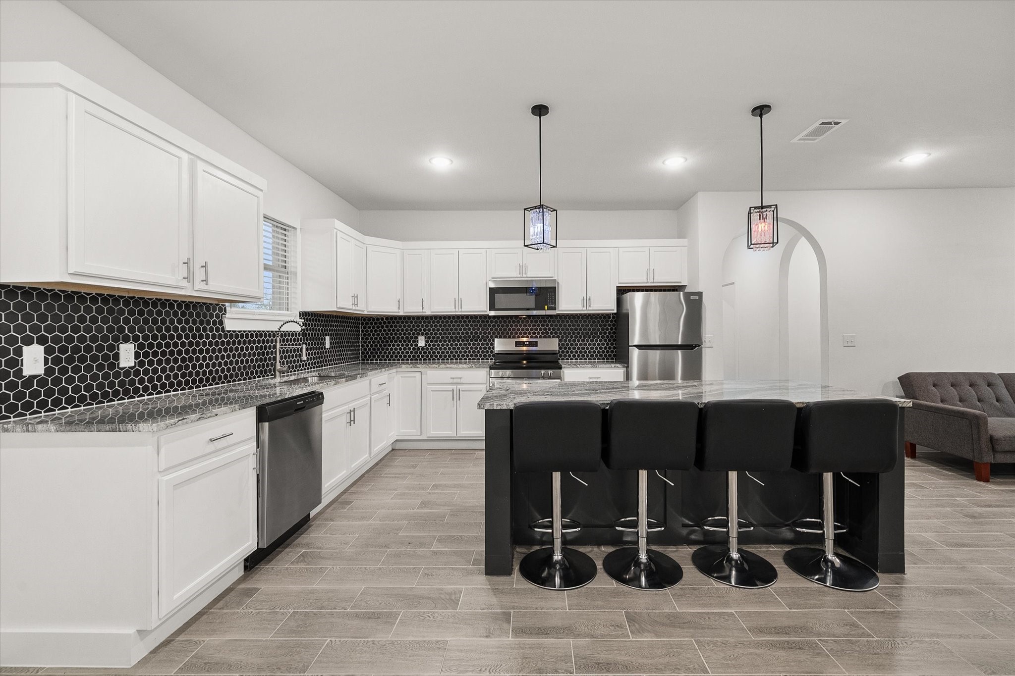 6771 NW County Road 1146 Barry TX 75102