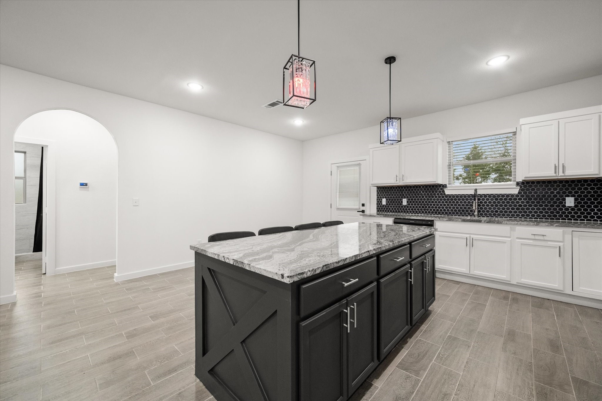 6771 NW County Road 1146 Barry TX 75102