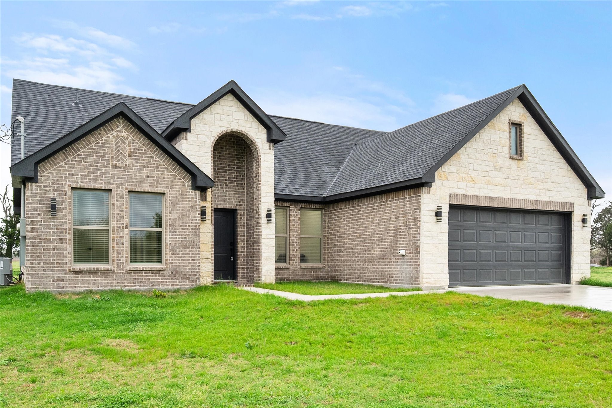 6771 NW County Road 1146 Barry TX 75102