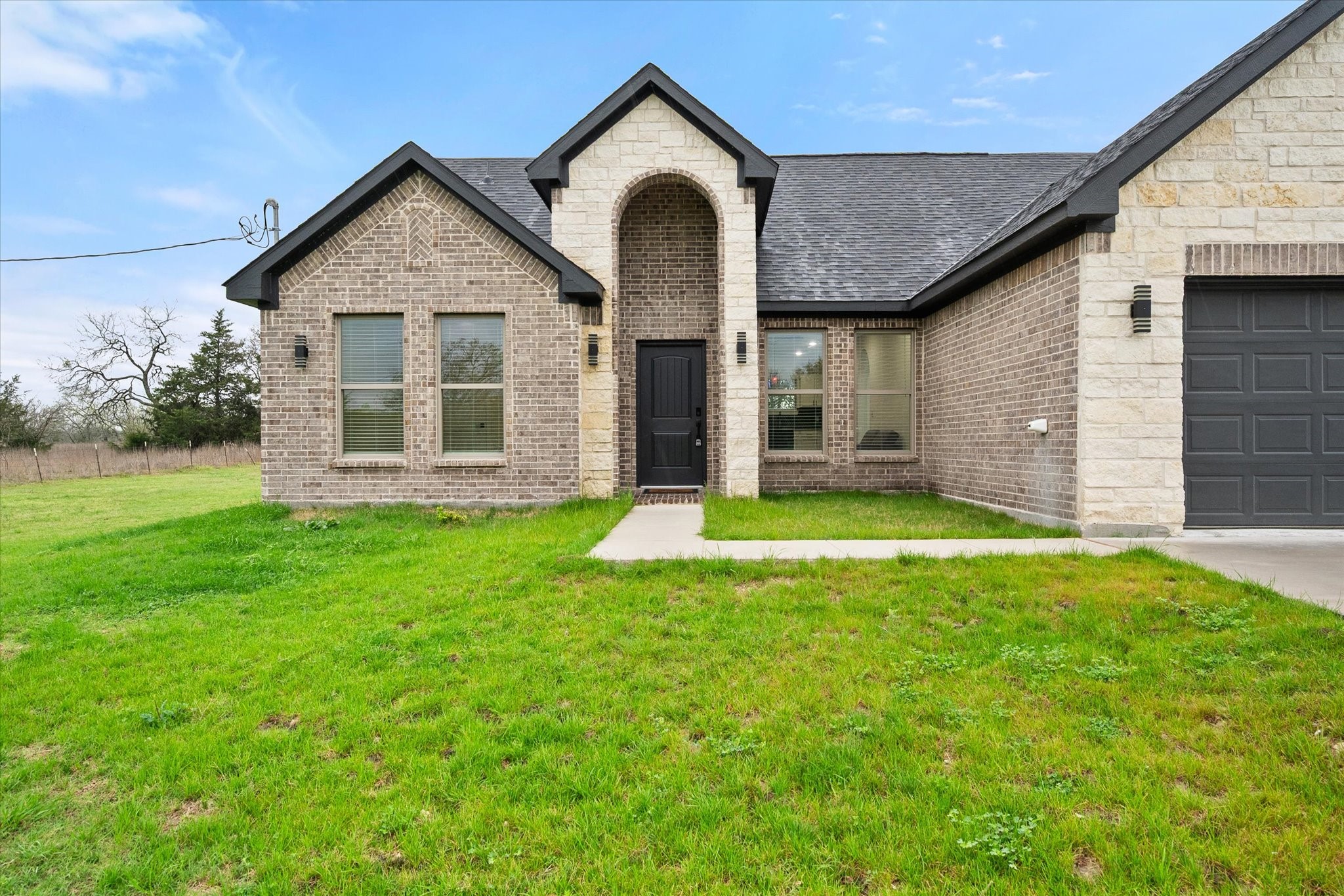 6771 NW County Road 1146 Barry TX 75102