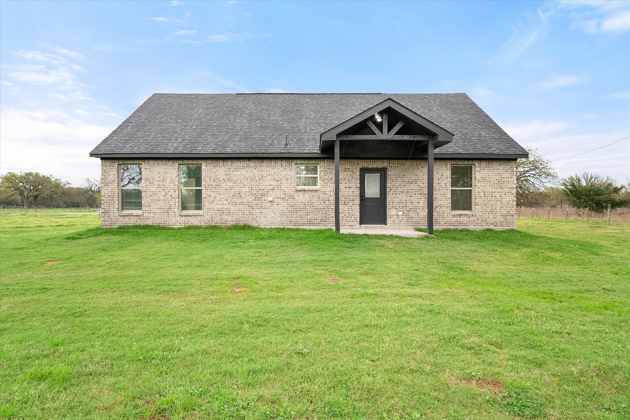 6771 NW County Road 1146 Barry TX 75102