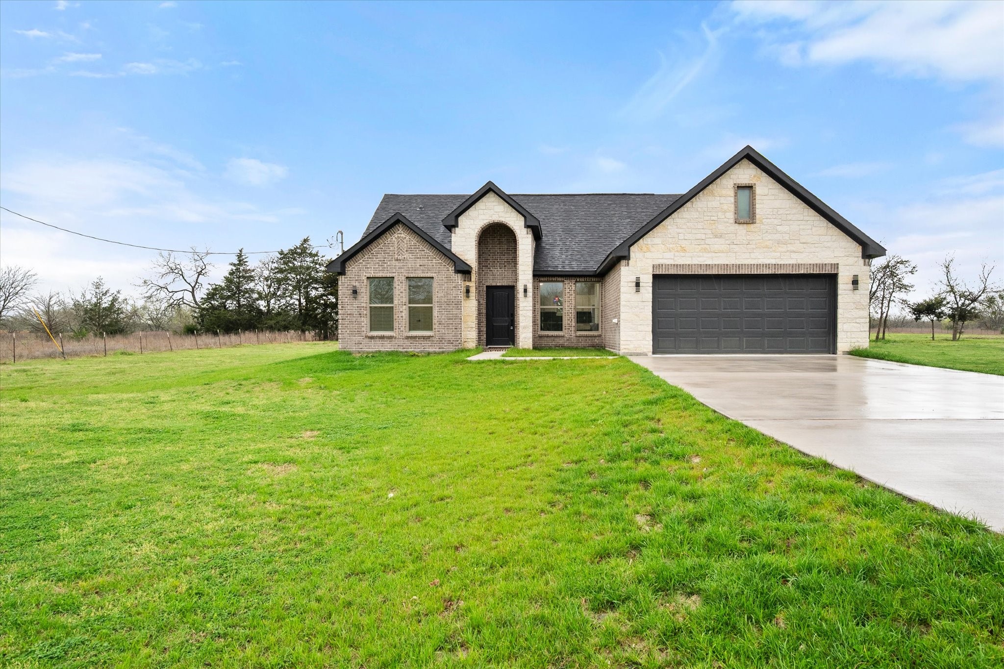 6771 NW County Road 1146 Barry TX 75102
